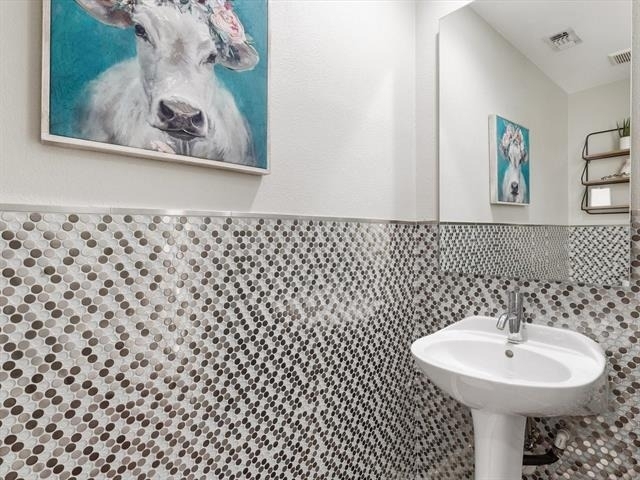 2600 Museum Way - Photo 14