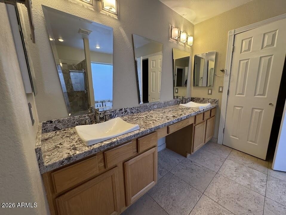 1510 E Charleston Avenue - Photo 6