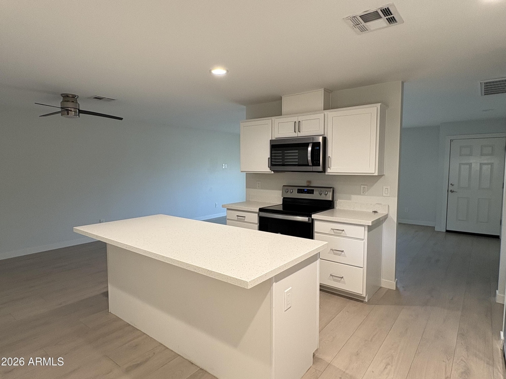 121 E Santa Cruz Drive - Photo 3