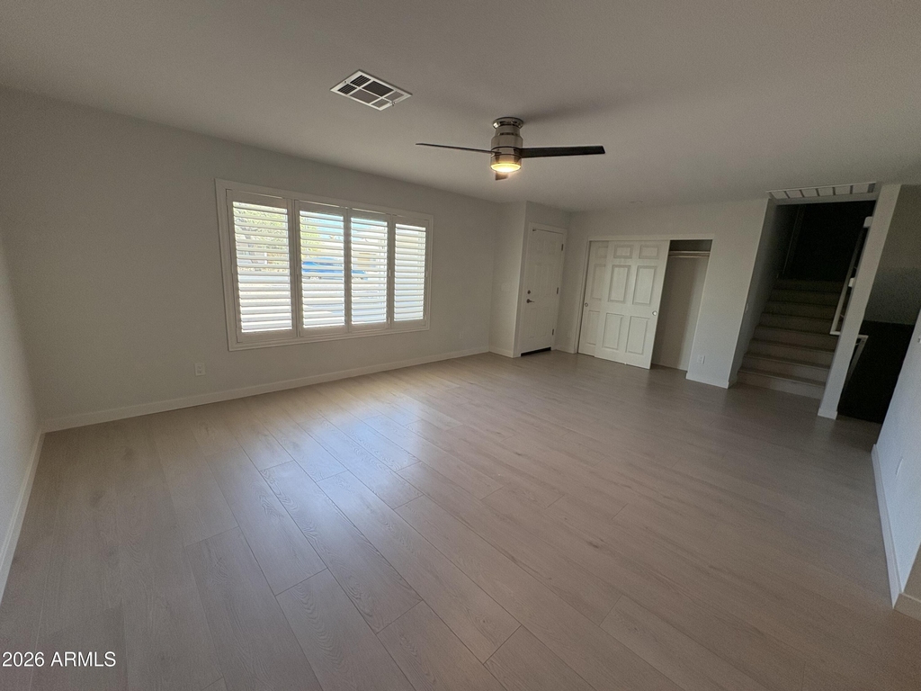 121 E Santa Cruz Drive - Photo 4