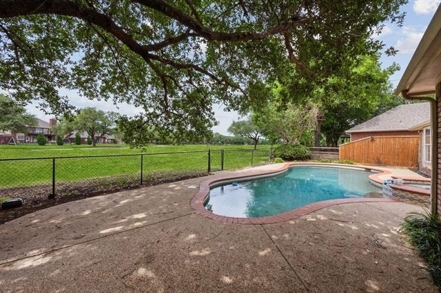5605 Belle Chasse Lane - Photo 3