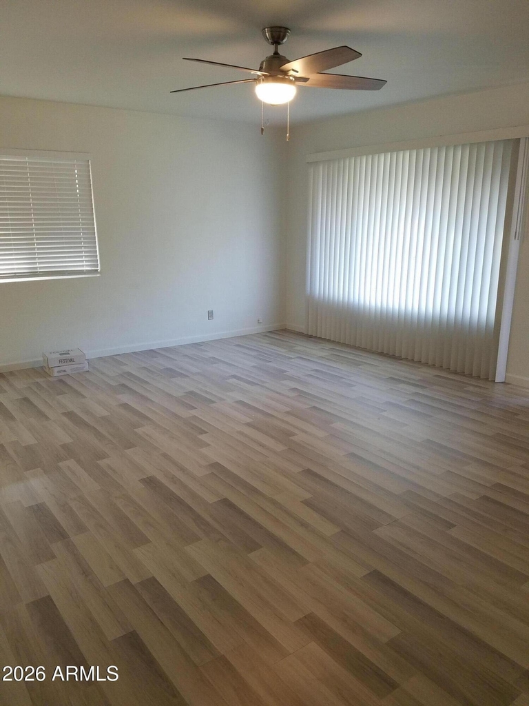814 E Lamar Road - Photo 5