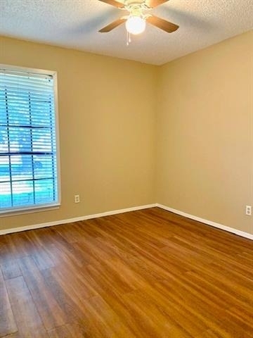 1301 N Knowles Drive - Photo 5