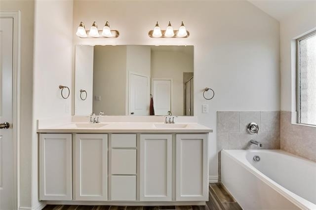 814 Bluewood Street - Photo 10