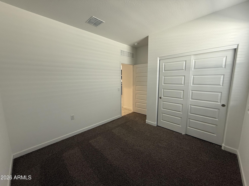 2474 W Sable Avenue - Photo 16