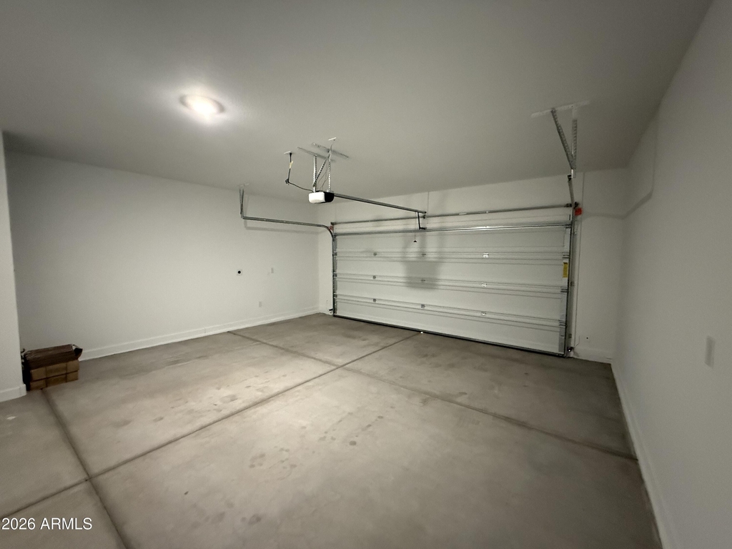 2474 W Sable Avenue - Photo 30