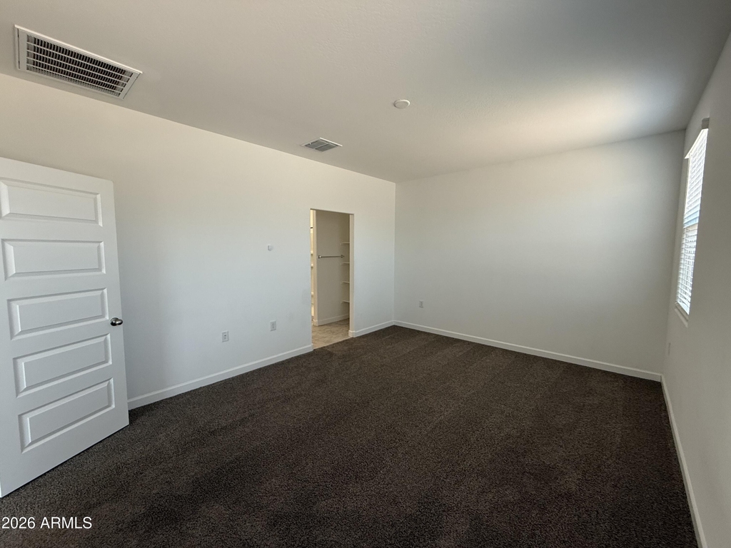 2474 W Sable Avenue - Photo 20