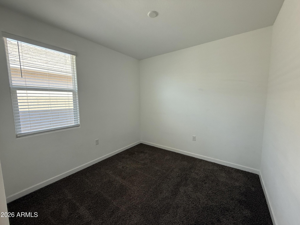 2474 W Sable Avenue - Photo 7