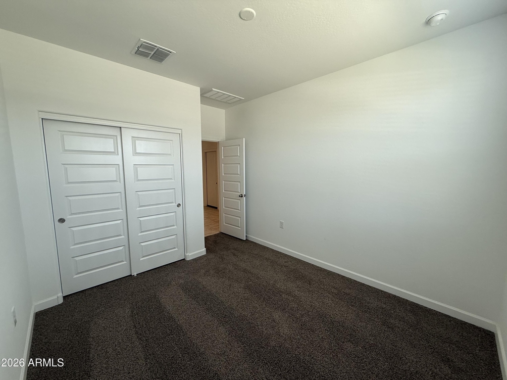 2474 W Sable Avenue - Photo 4