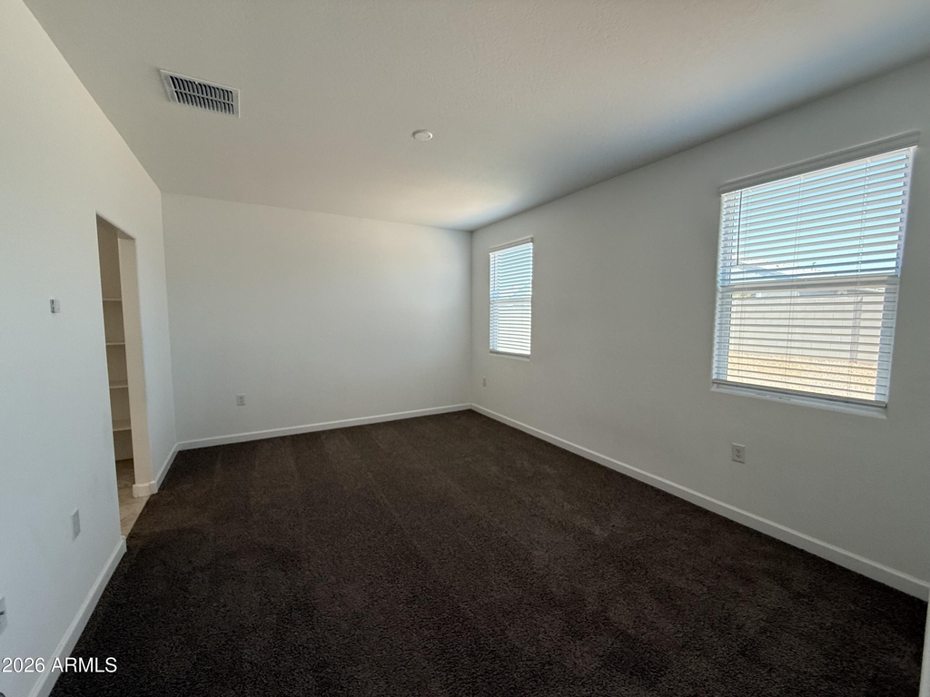 2474 W Sable Avenue - Photo 19