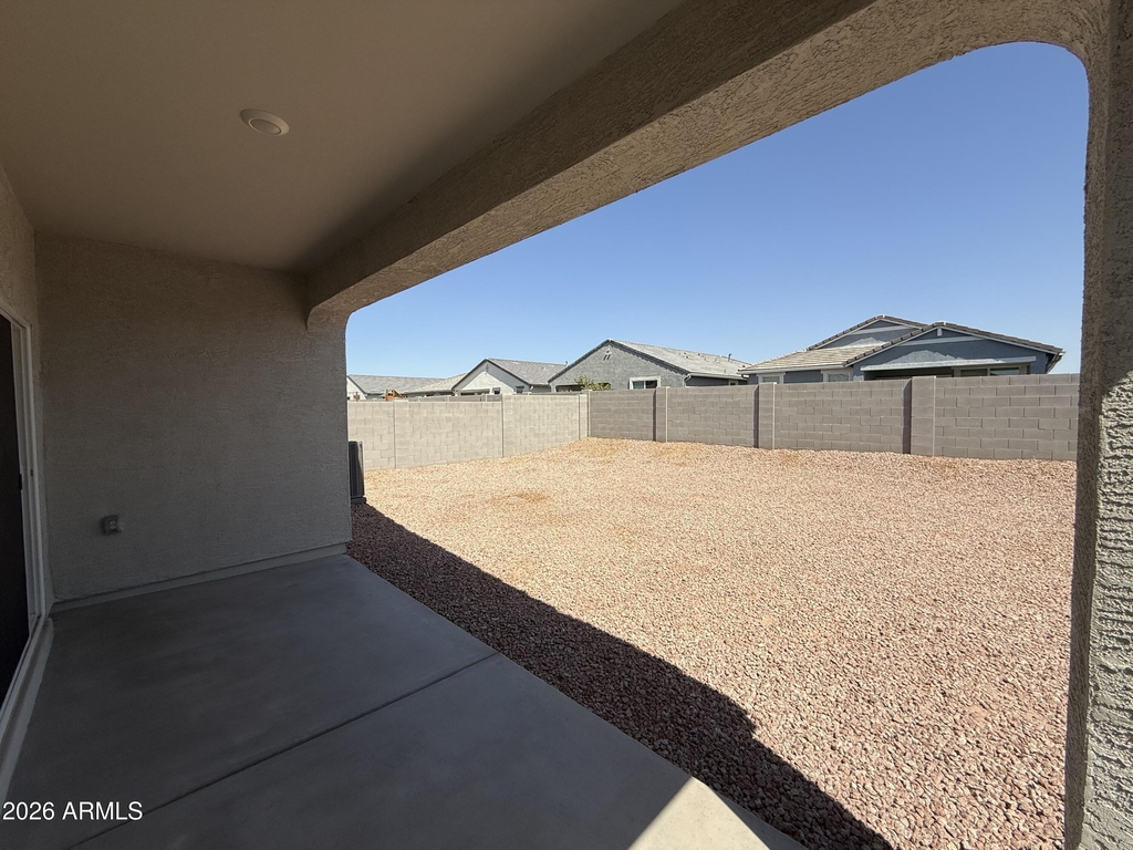 2474 W Sable Avenue - Photo 27