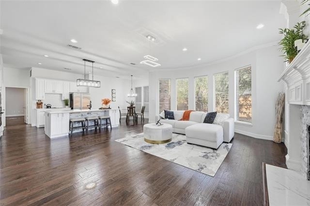 2100 Copperfield Court - Photo 3
