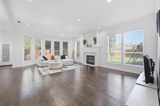 2100 Copperfield Court - Photo 2