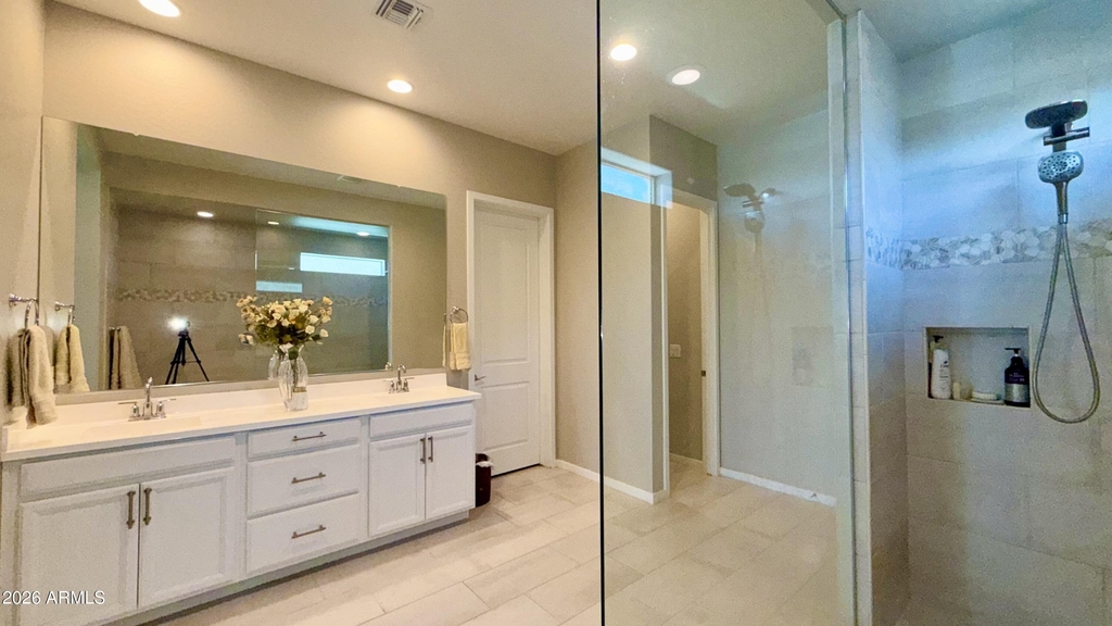 17979 W Hazelwood Street - Photo 16