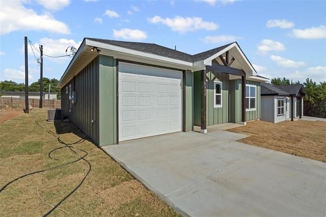 3402 Hilltop Road - Photo 2