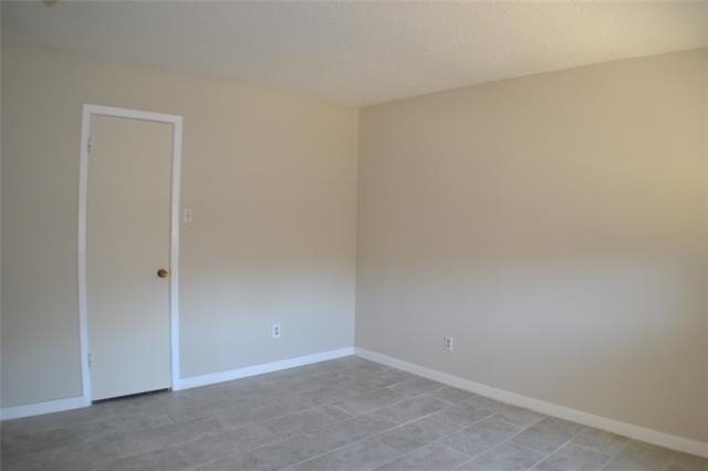 5616 Harvest Hill Road - Photo 5