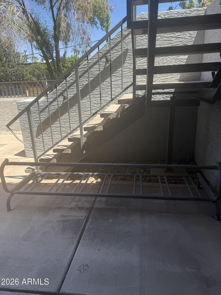 1215 E Lemon Street - Photo 12