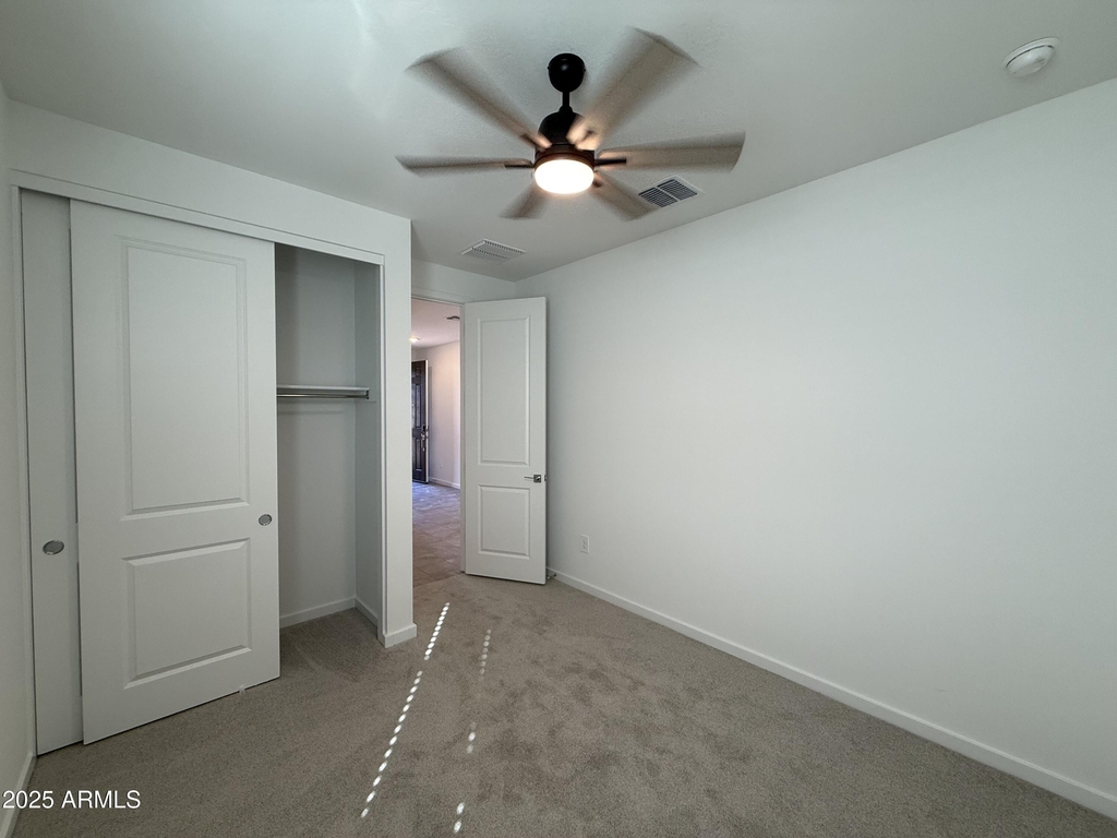 4235 W Yolanda Lane - Photo 10