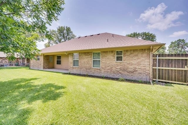 404 Highland Drive - Photo 7