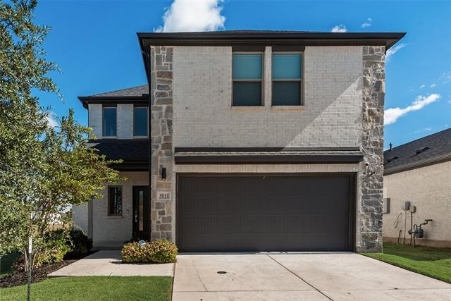 5011 Emerald Hill Drive - Photo 0