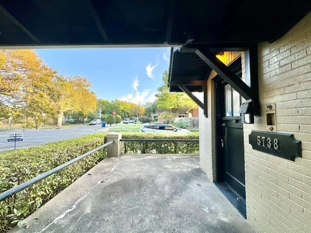 5738 Worth Street - Photo 16