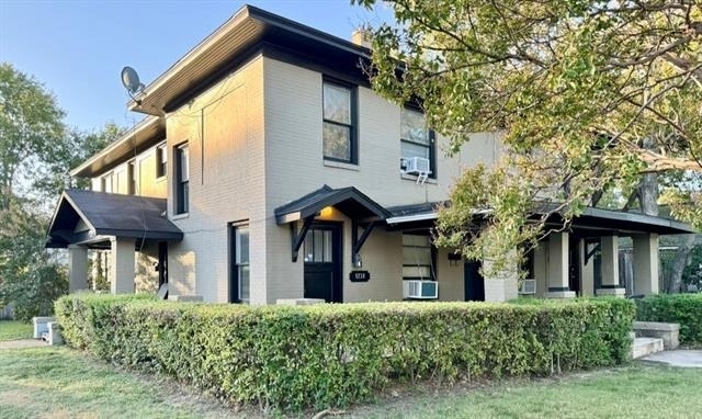 5738 Worth Street - Photo 0