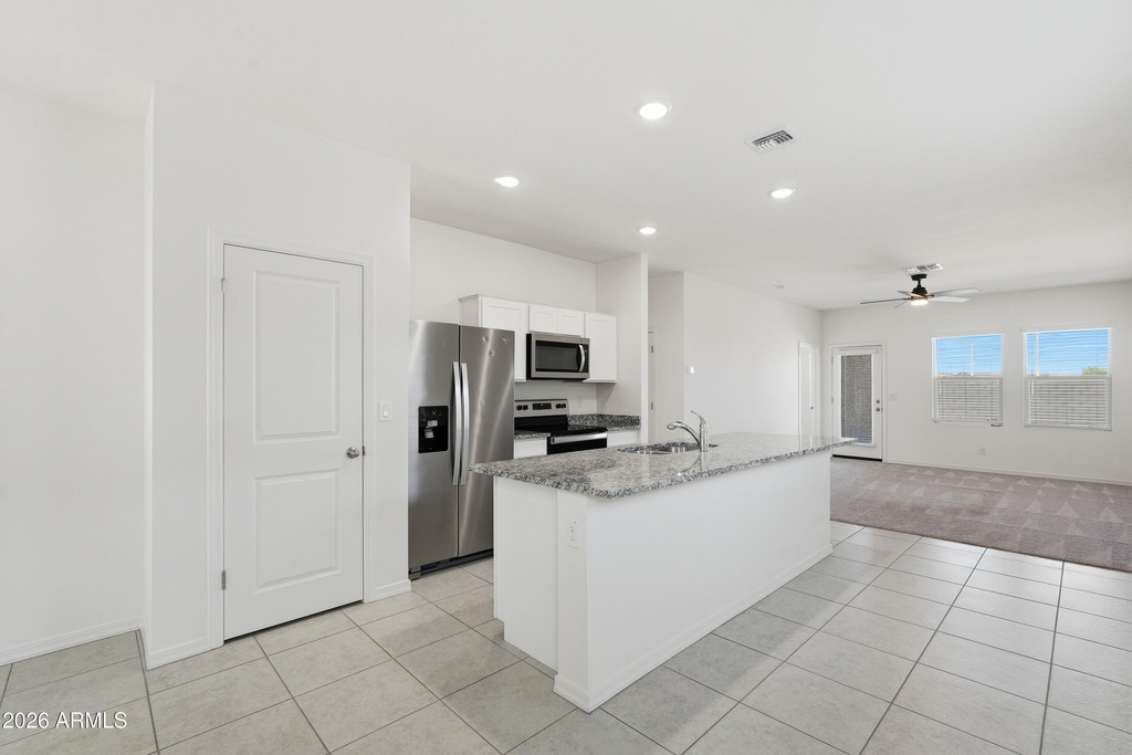 10941 N 165th Avenue - Photo 5