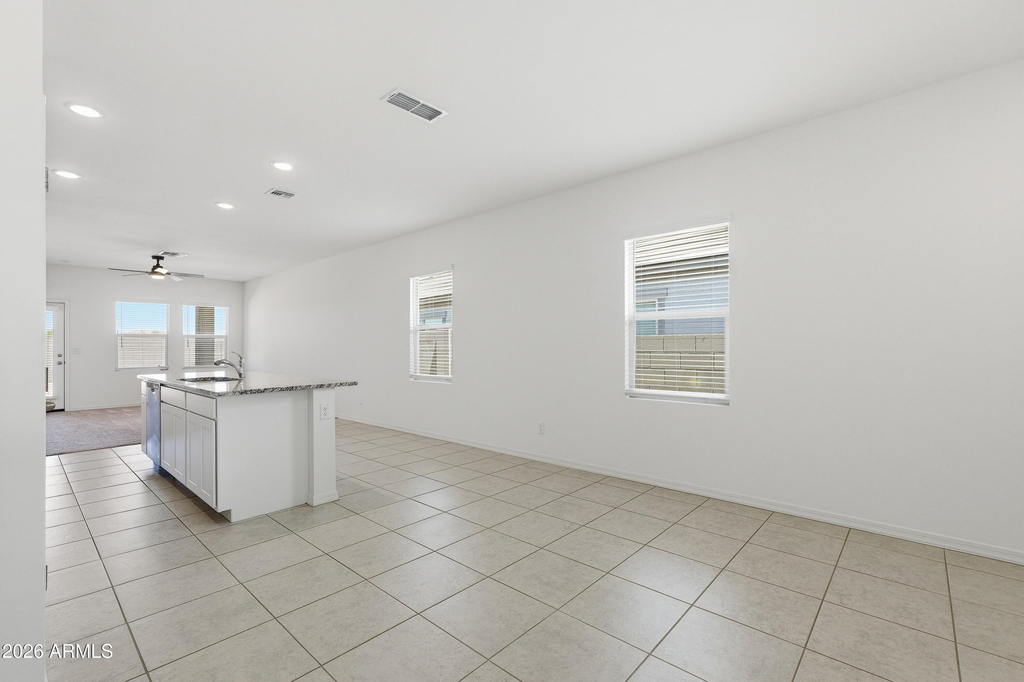 10941 N 165th Avenue - Photo 4