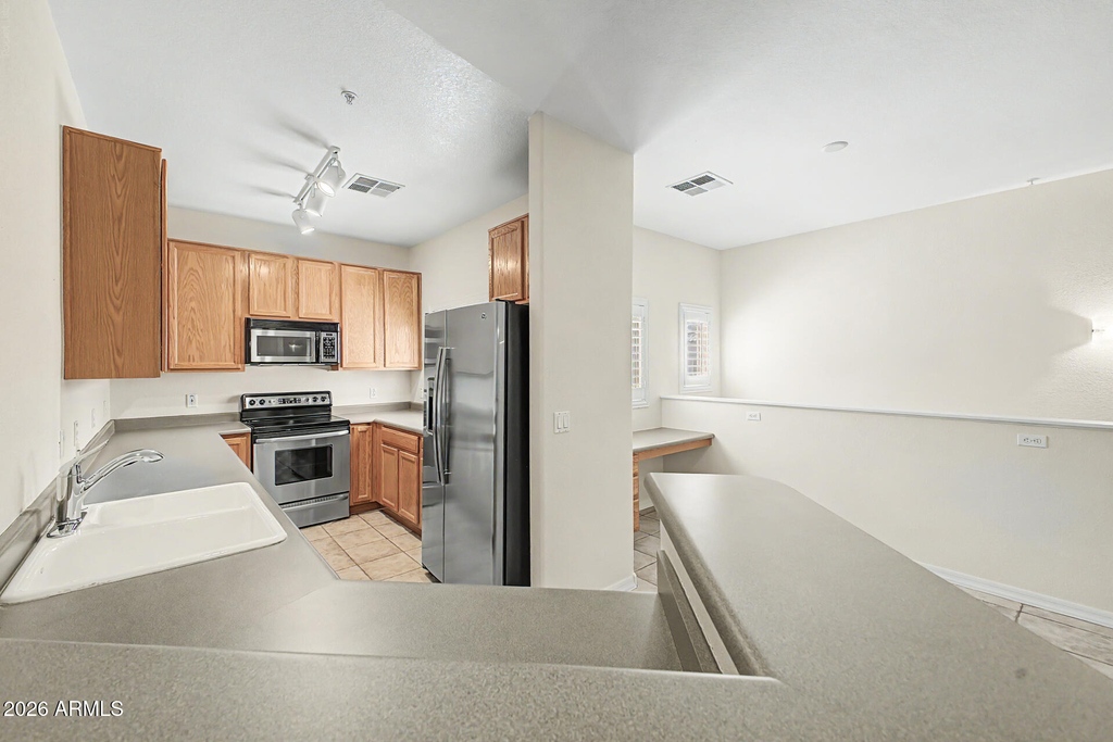 6535 E Superstition Springs Boulevard - Photo 9