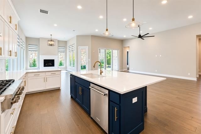 350 Pearland Drive - Photo 4