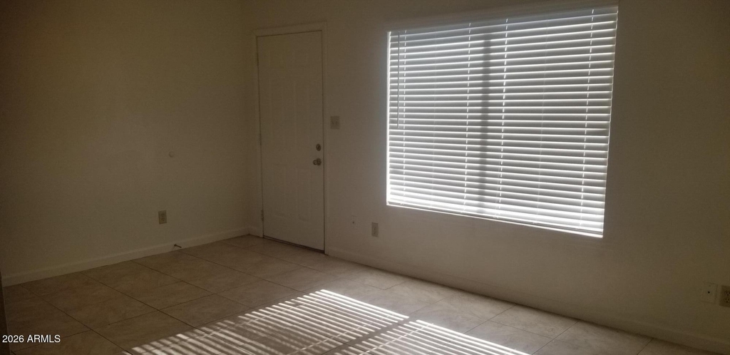 1416 S Jentilly Lane - Photo 2