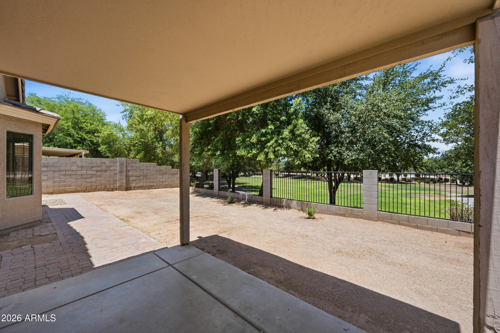 1616 E Desert Lane - Photo 21