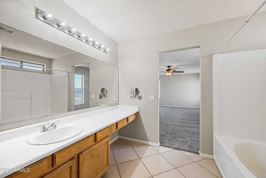 210 E Jasper Court - Photo 18