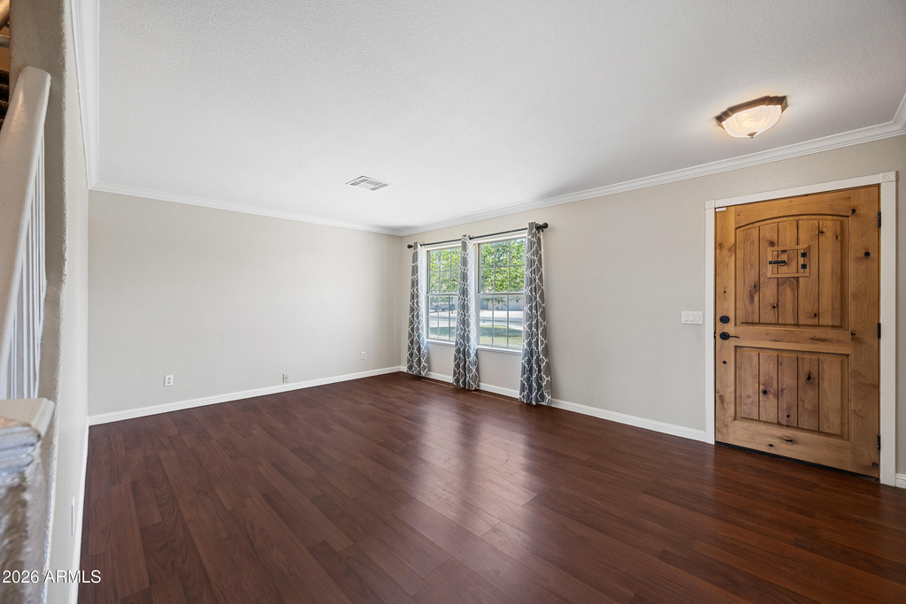 210 E Jasper Court - Photo 2