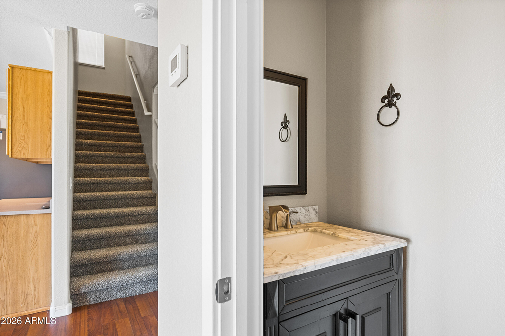 210 E Jasper Court - Photo 12