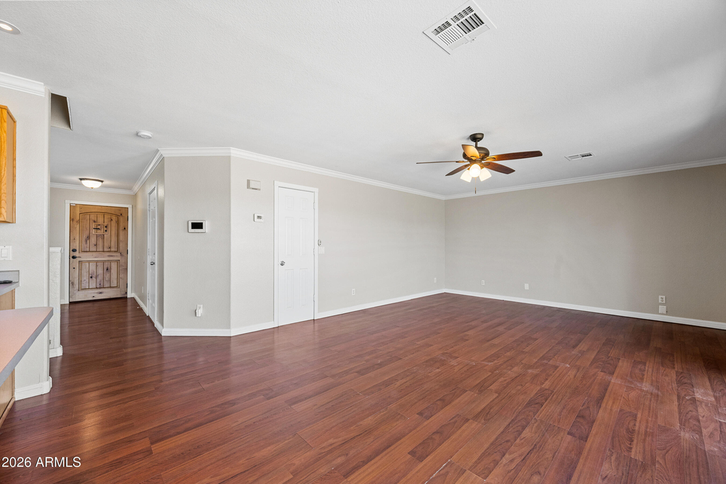 210 E Jasper Court - Photo 11
