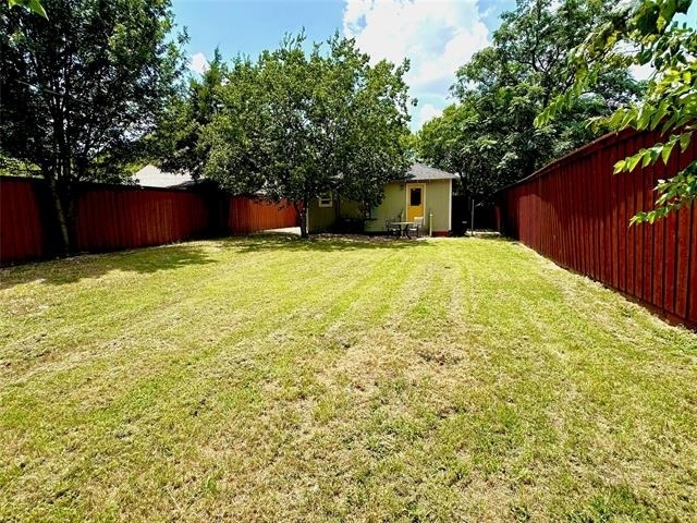 6834 Victoria Avenue - Photo 9