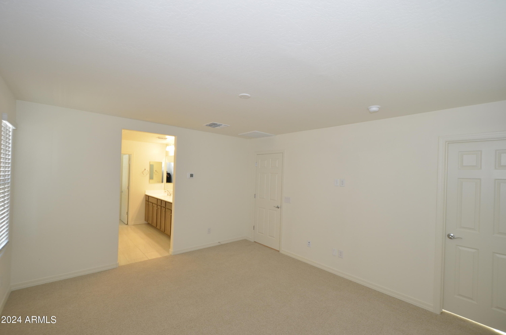 1306 W Sparrow Drive - Photo 5