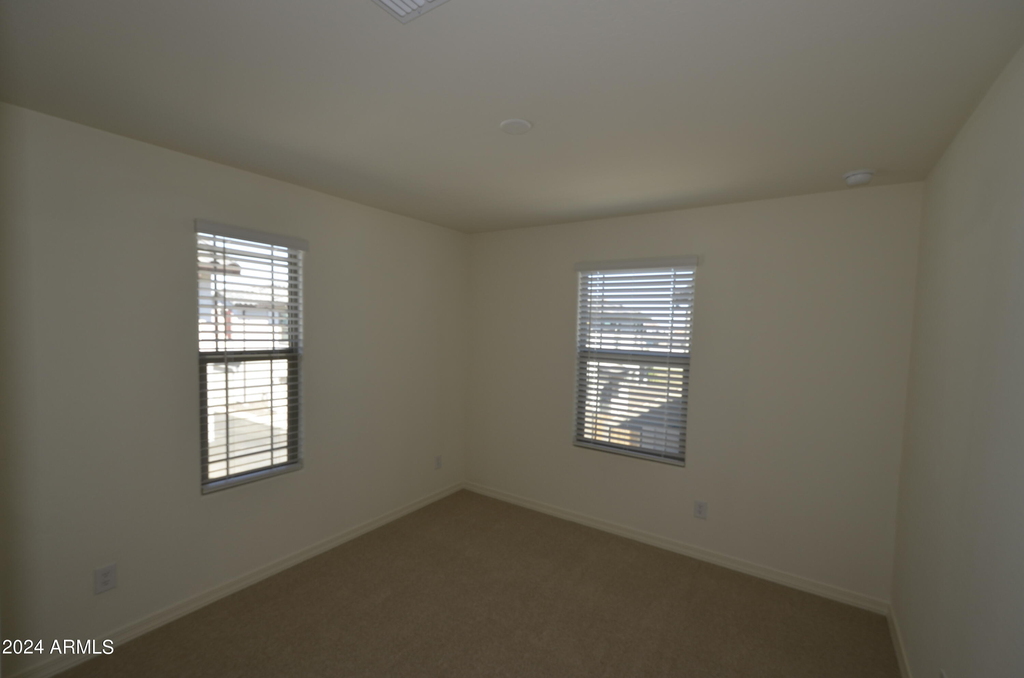 1306 W Sparrow Drive - Photo 9