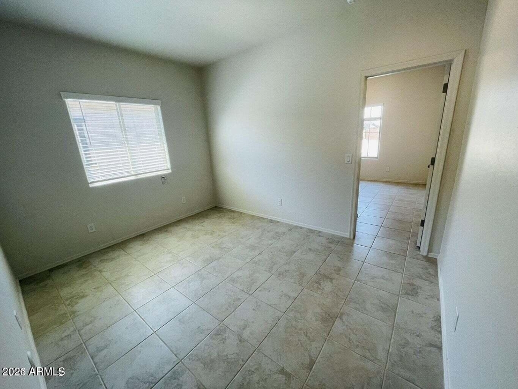43691 W Yucca Lane - Photo 7