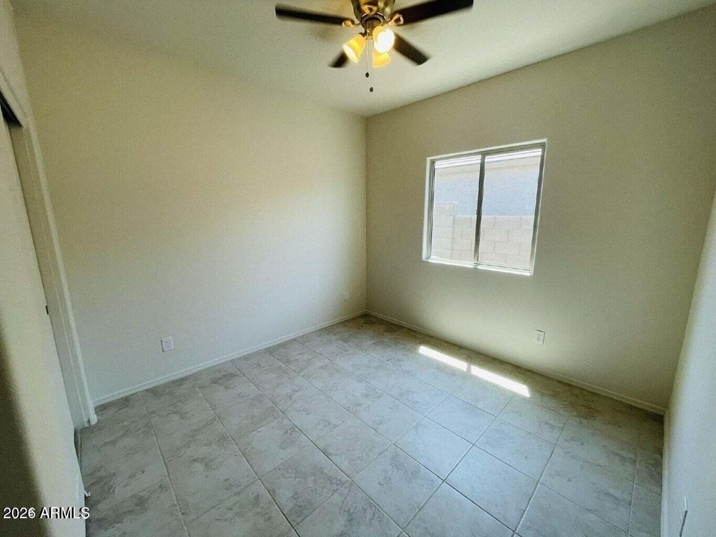 43691 W Yucca Lane - Photo 5