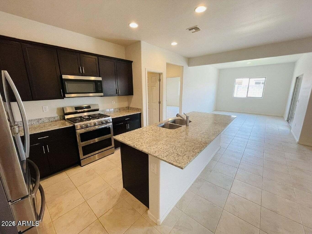 43691 W Yucca Lane - Photo 1