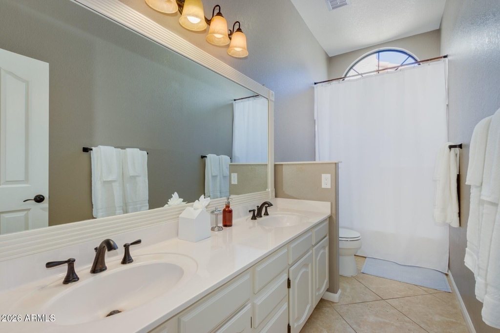 1585 W Honeysuckle Lane - Photo 22