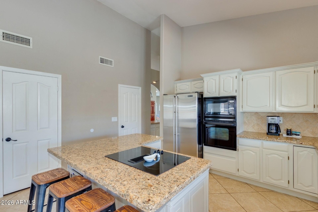 1585 W Honeysuckle Lane - Photo 10