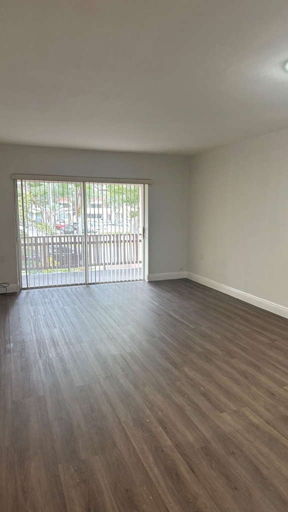 11217 Sw 88th Street - Photo 3