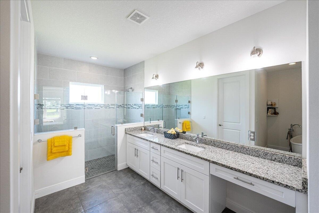 5362 Nw Akbar Terrace - Photo 17