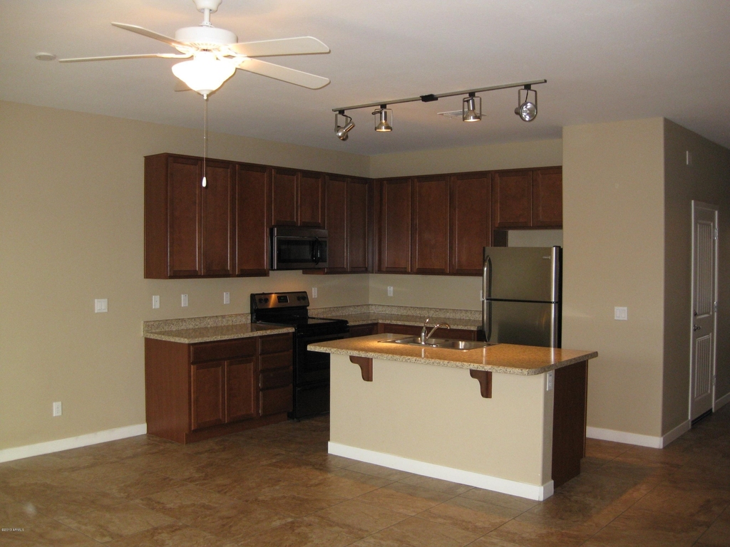 1147 E Cedar Street - Photo 1