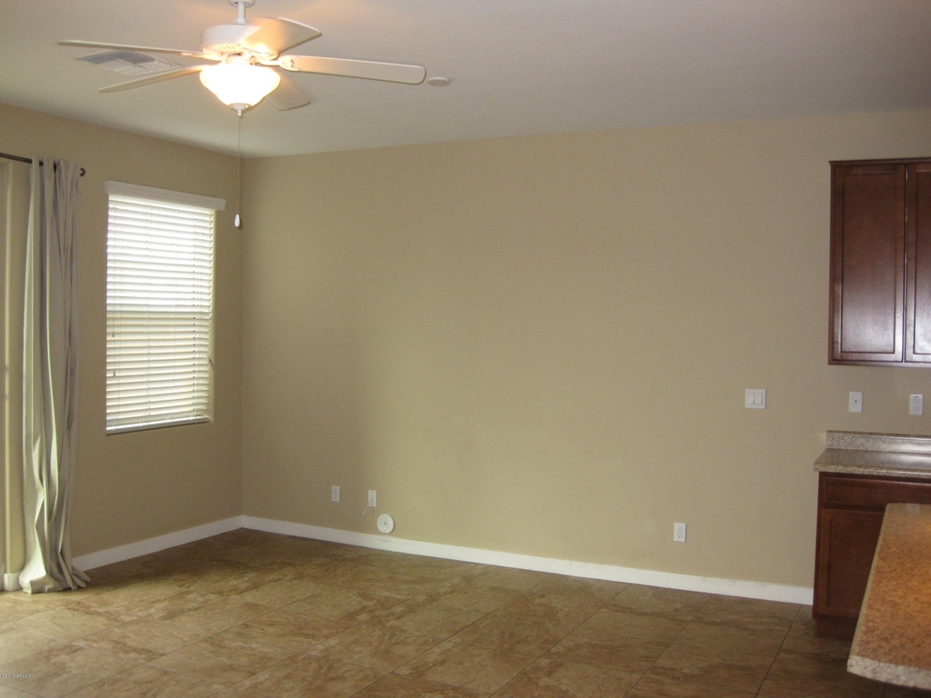 1147 E Cedar Street - Photo 2