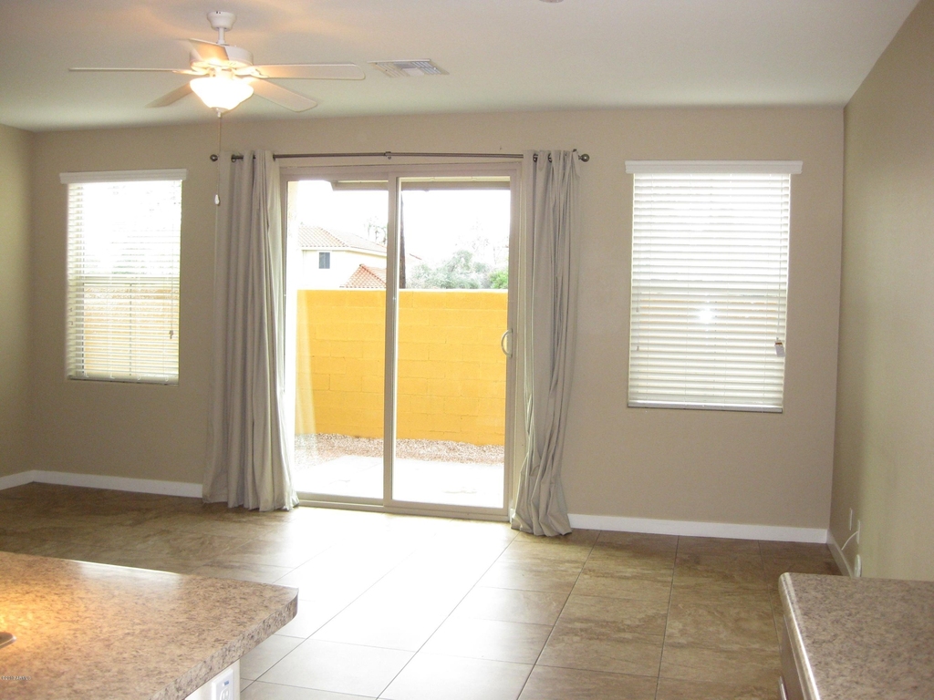 1147 E Cedar Street - Photo 5