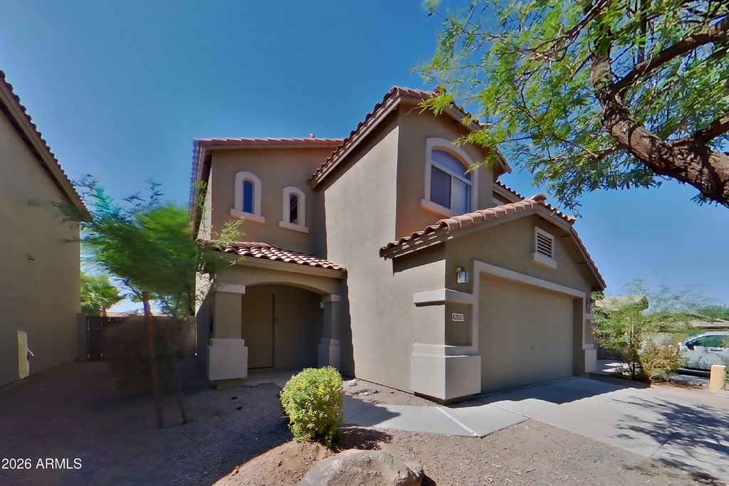 42065 W Sunland Drive - Photo 0
